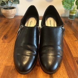 American Eagle Women Black Dual Silver Zippers Slip On Shoes Size:7.5